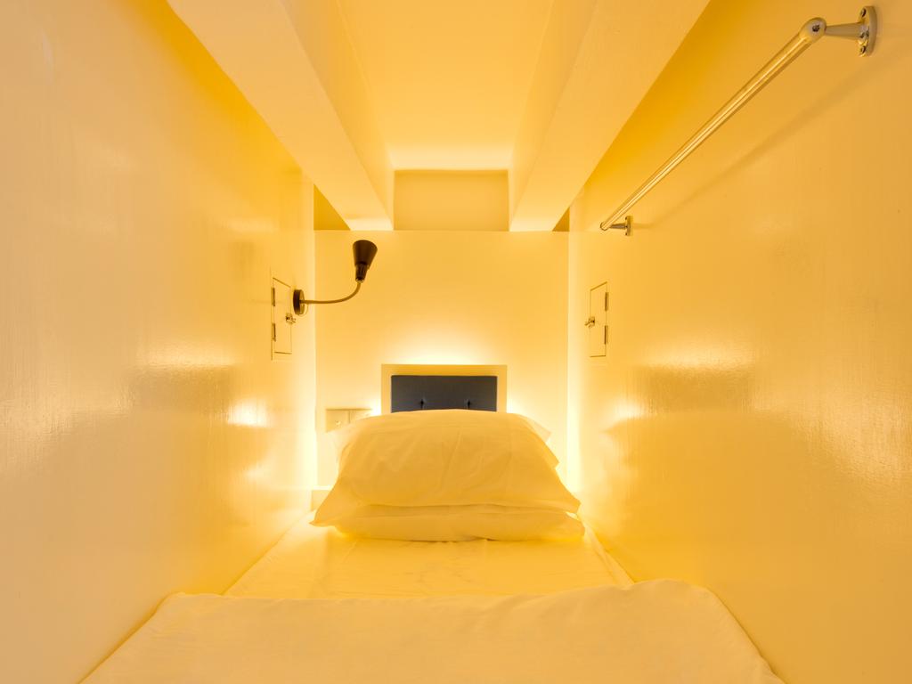 Box Capsule Hostel