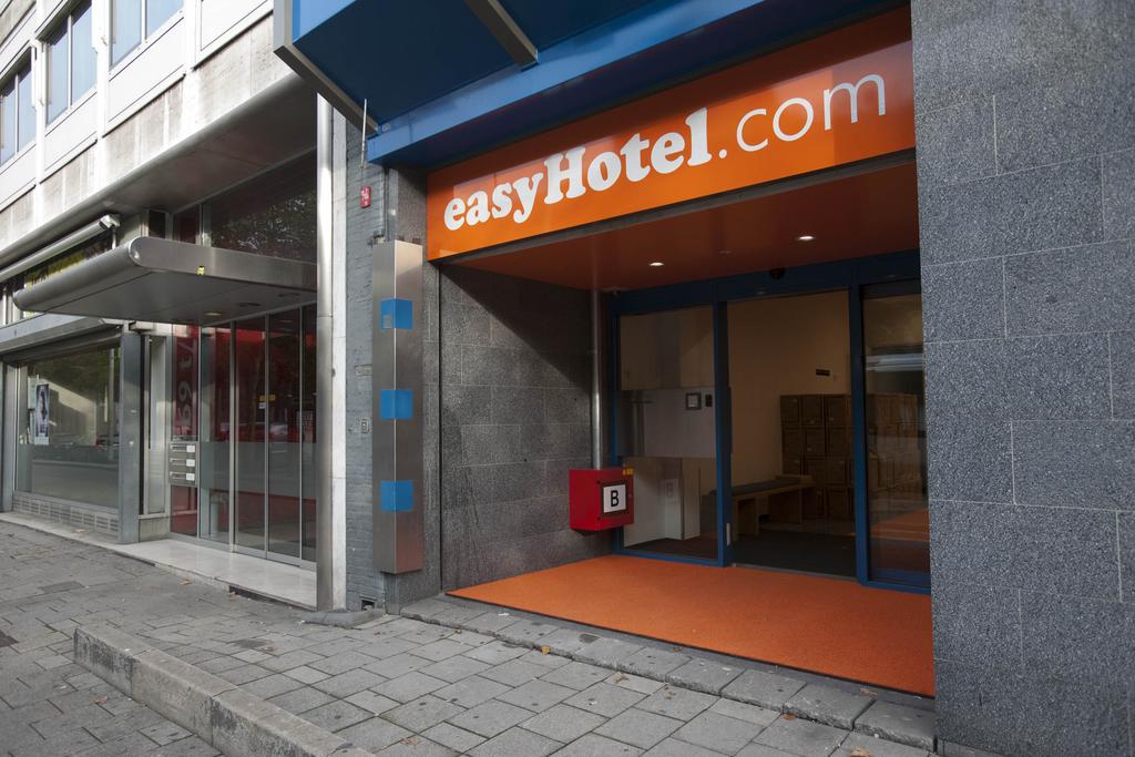 Easy Hotel Rotterdam City Centre