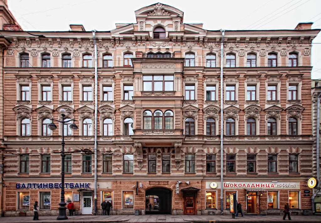 Nevsky 105 Hotel