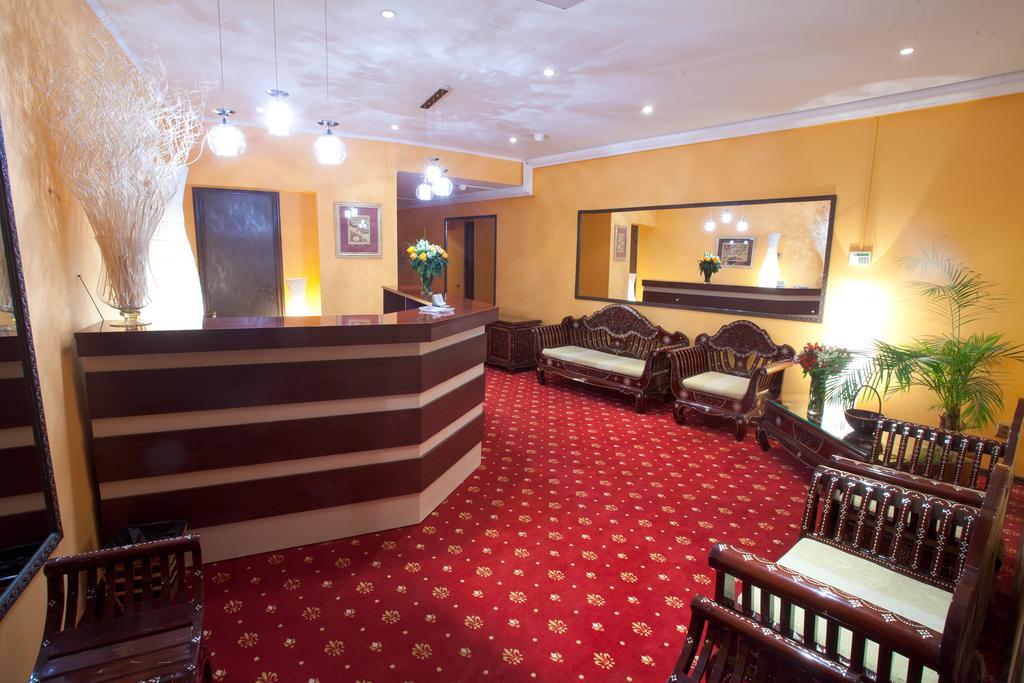 Jenavi Club Hotel