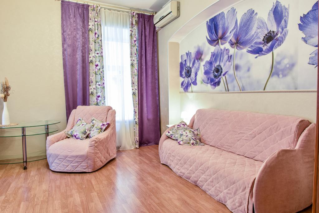 Nevsky Row Hotel - Nevsky 100