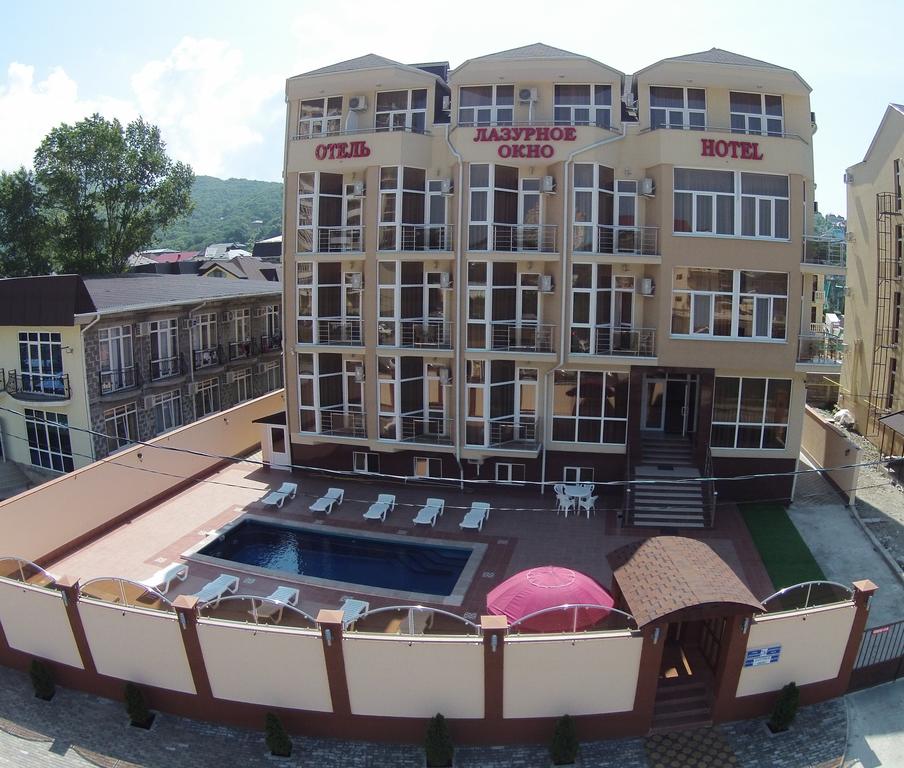 Lazurnoye Okno Hotel