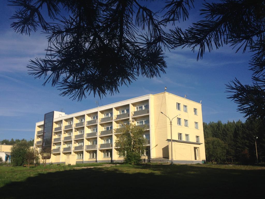 Sosnoviy Bor Hotel