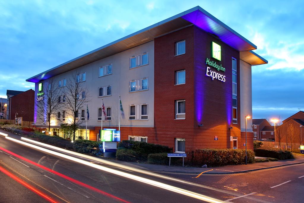 Holiday Inn Express Redditch