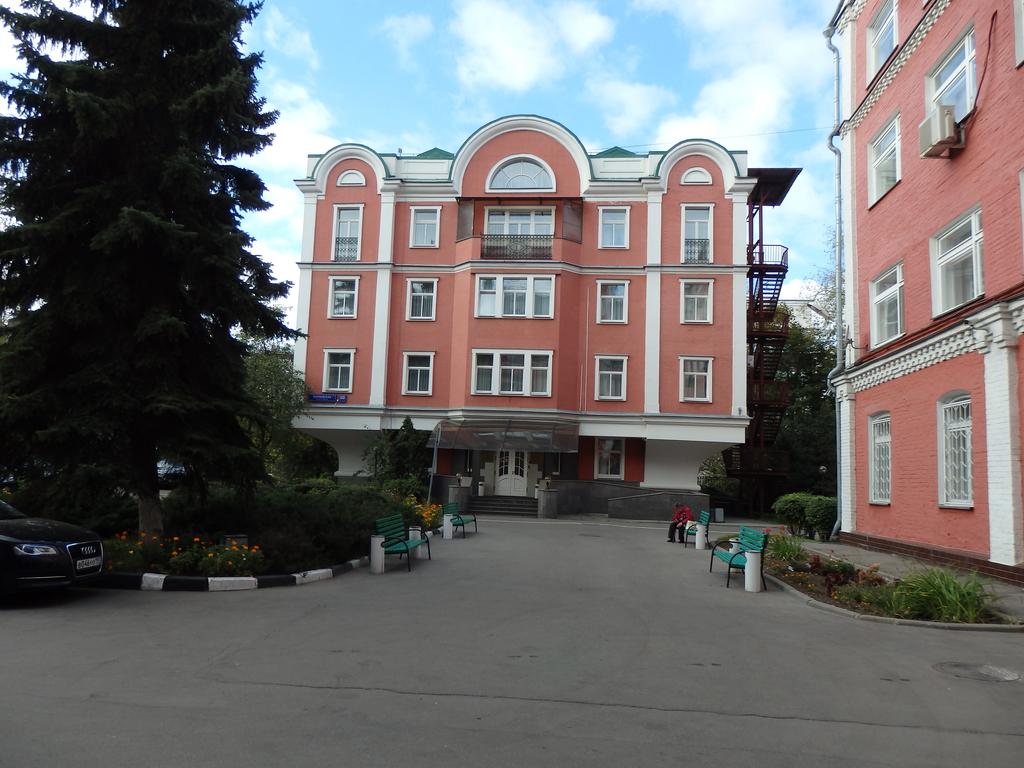 Ozerkovskaya Hotel