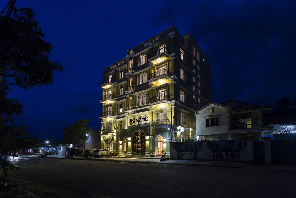 Boutique Kampot Hotel