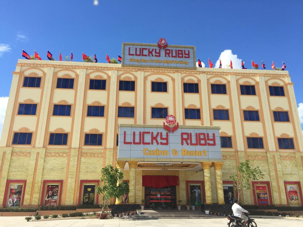 LUCKY RUBY CASINO and HOTEL