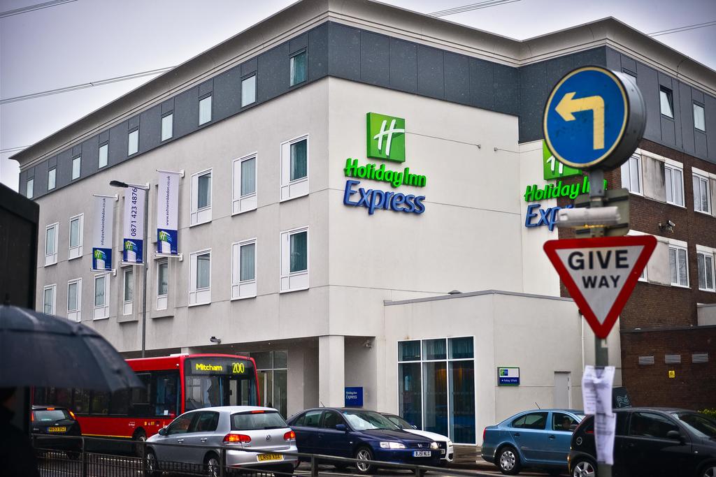 Holiday Inn Exp Wimbledon S