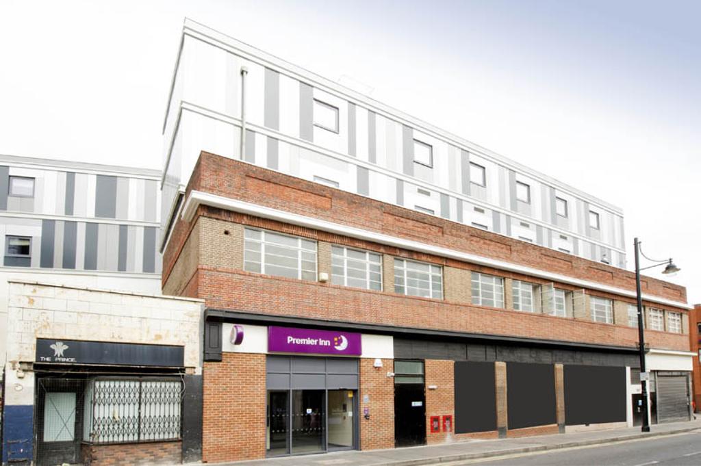 Premier Inn London Brixton