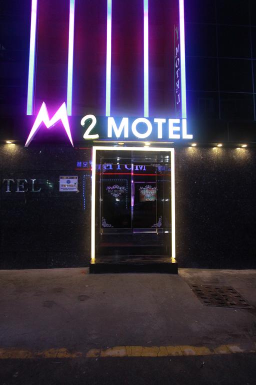 M2 motel