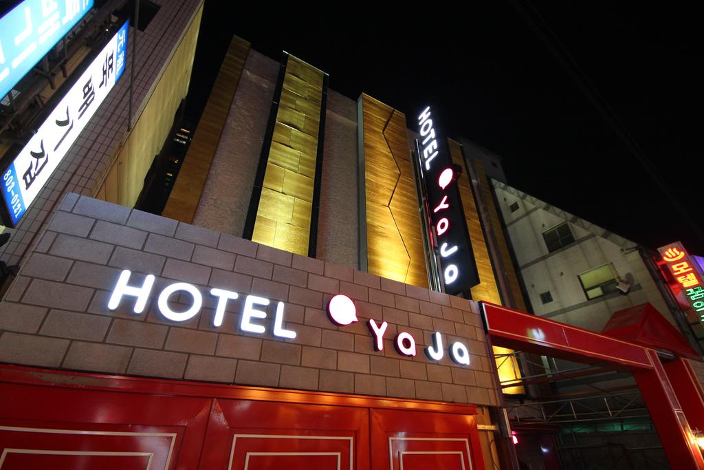 Hotel Yaja Lotte Department Store