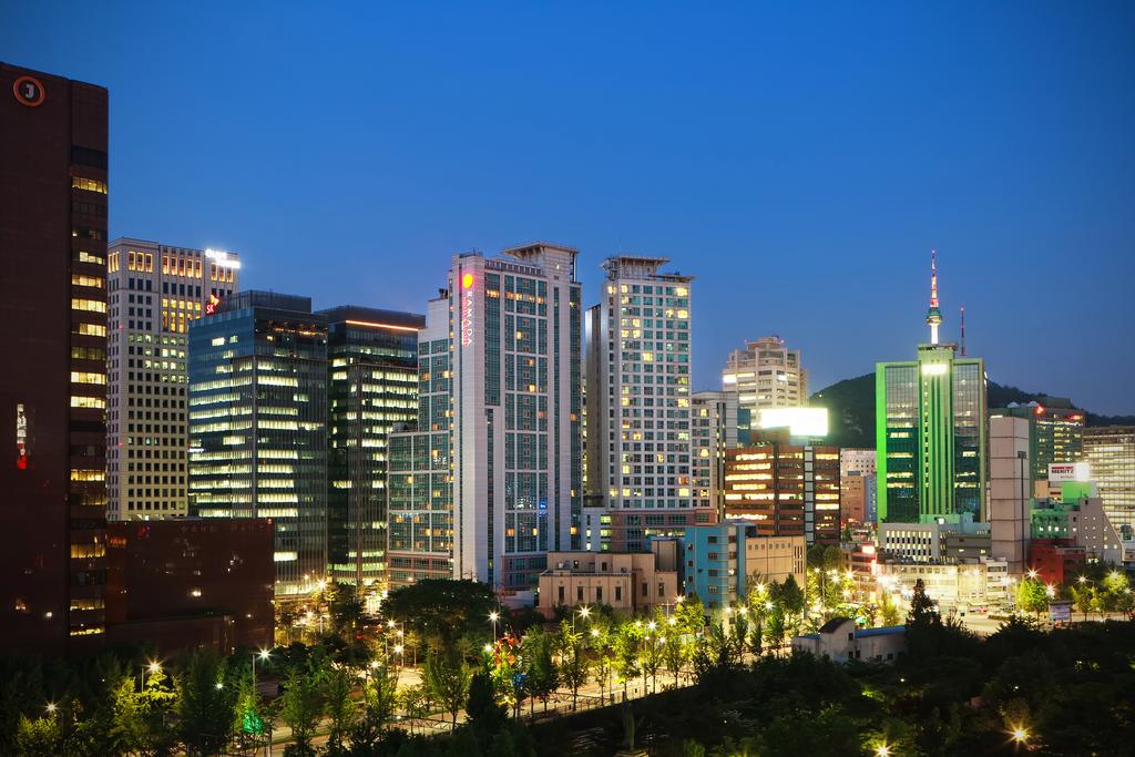 Ramada Hotel and Suites Seoul Namdaemun