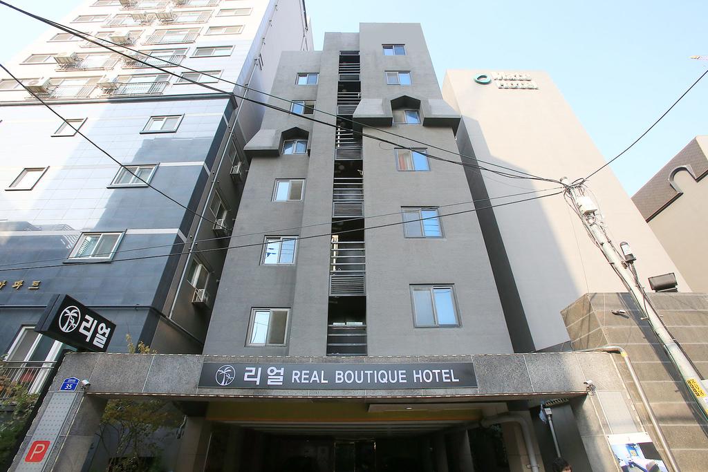 Real Boutique Hotel