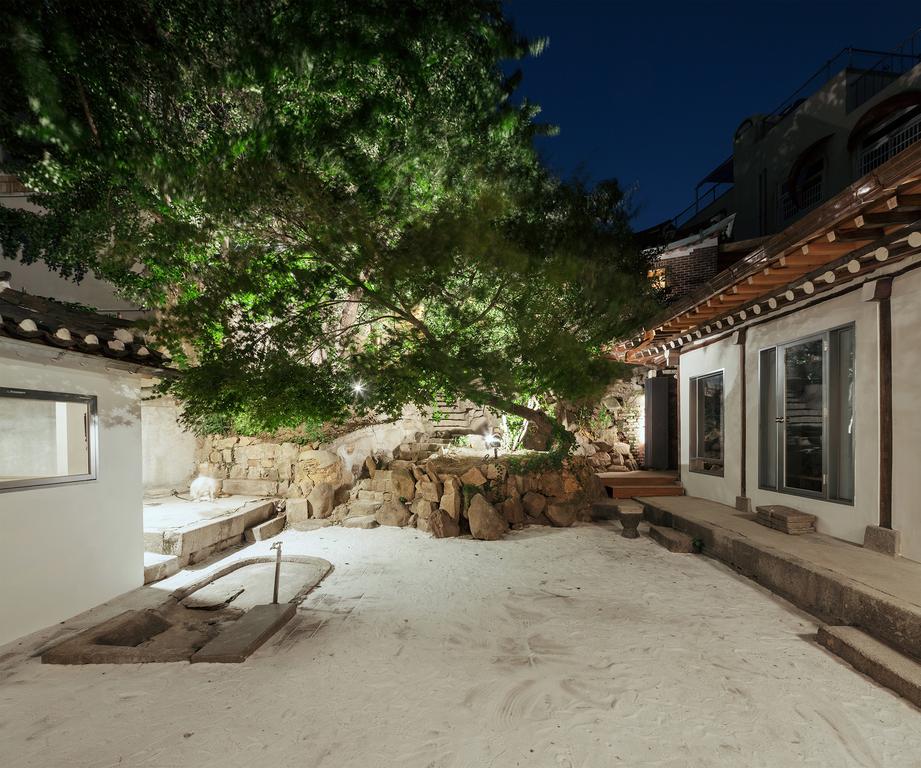 Side Hanok Residence