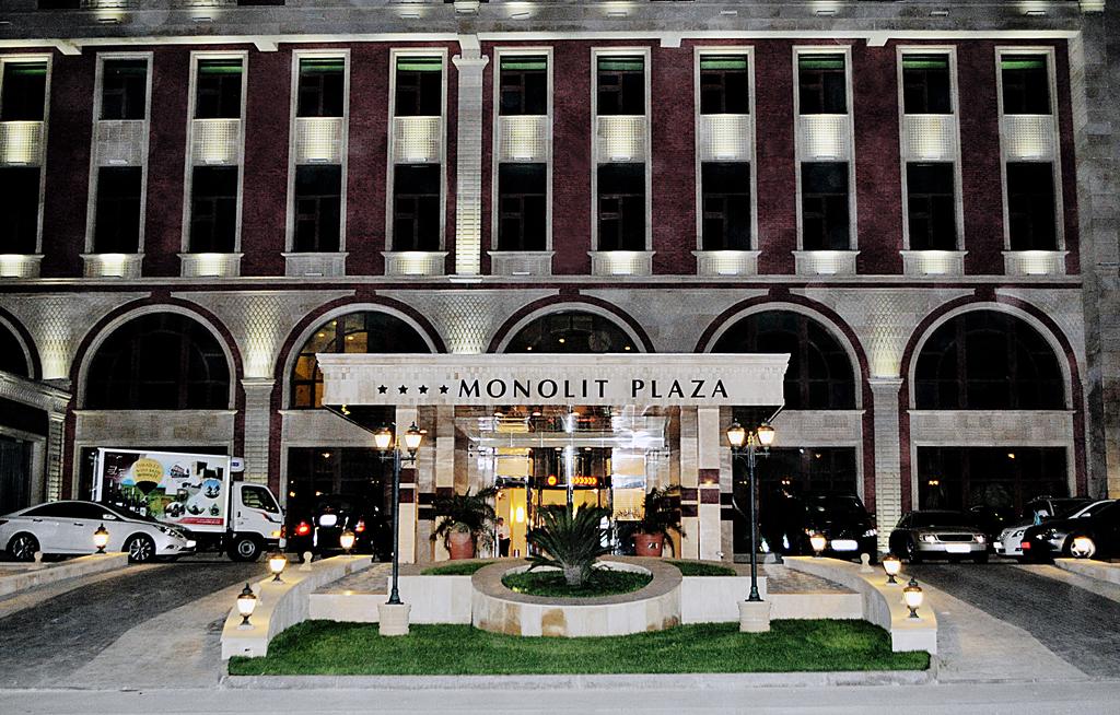 Monolit Plaza