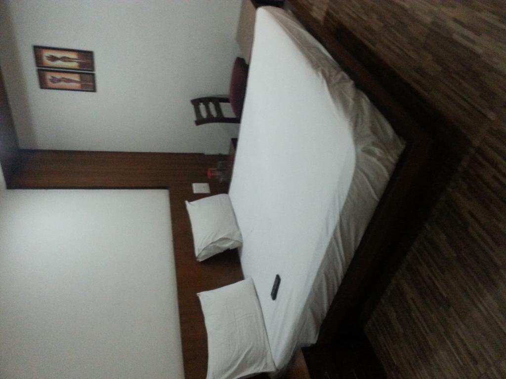 STARiHOTELS Meerut