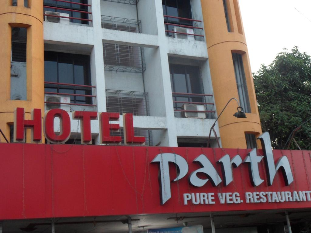 Hotel Parth