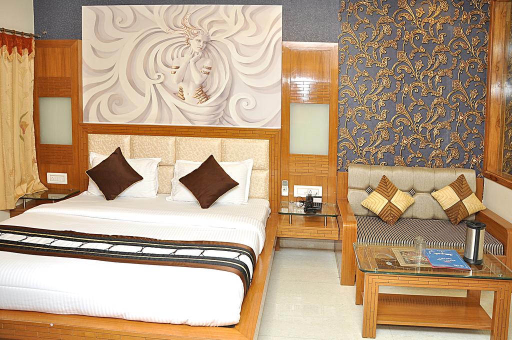 World Choice Bharat Prestige Hotel