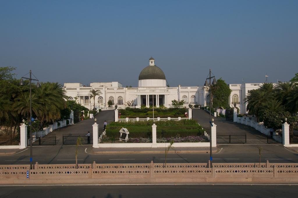 Vivanta By Taj Gomti Nagar