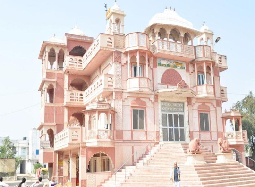 Hotel Suroth Mahal