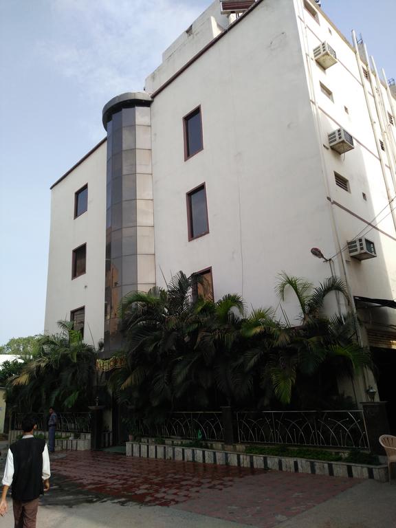 Hotel Shree Sai Shraddha