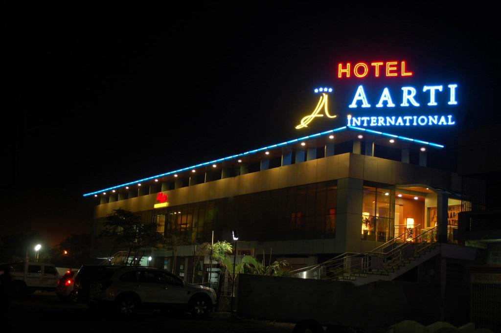 Hotel Aarti International