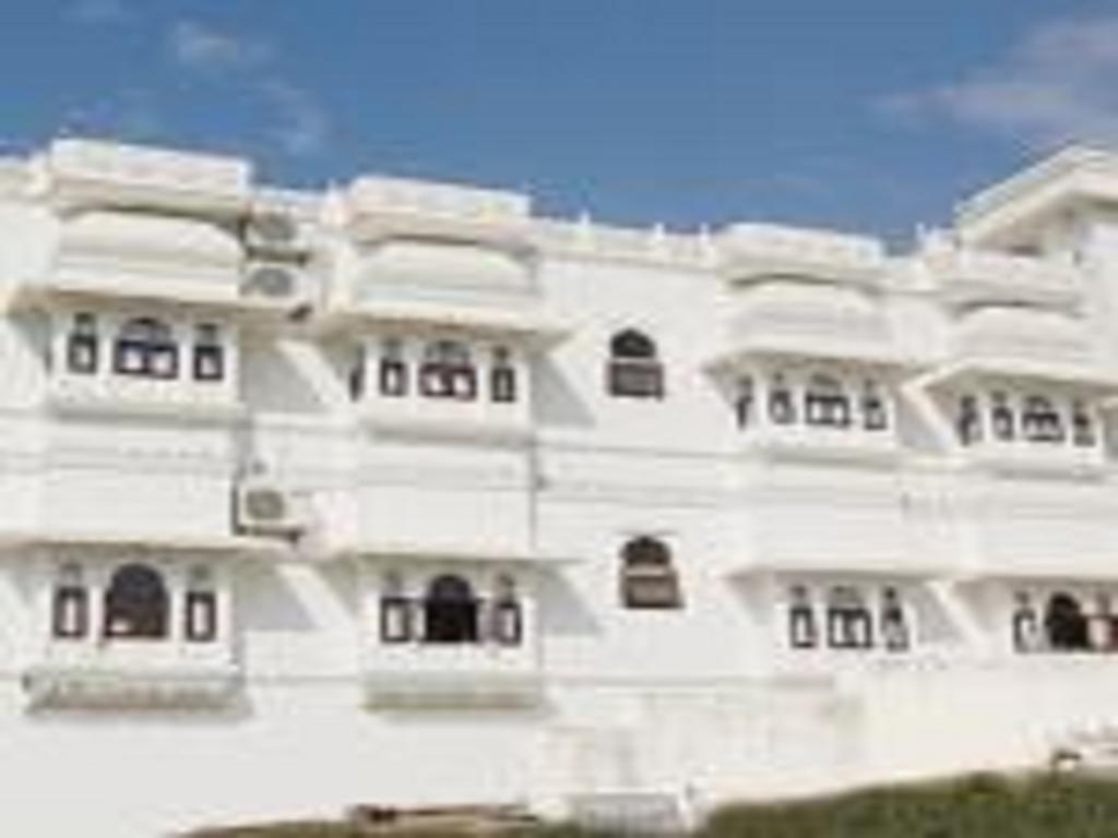 Hotel Sargam Sadan