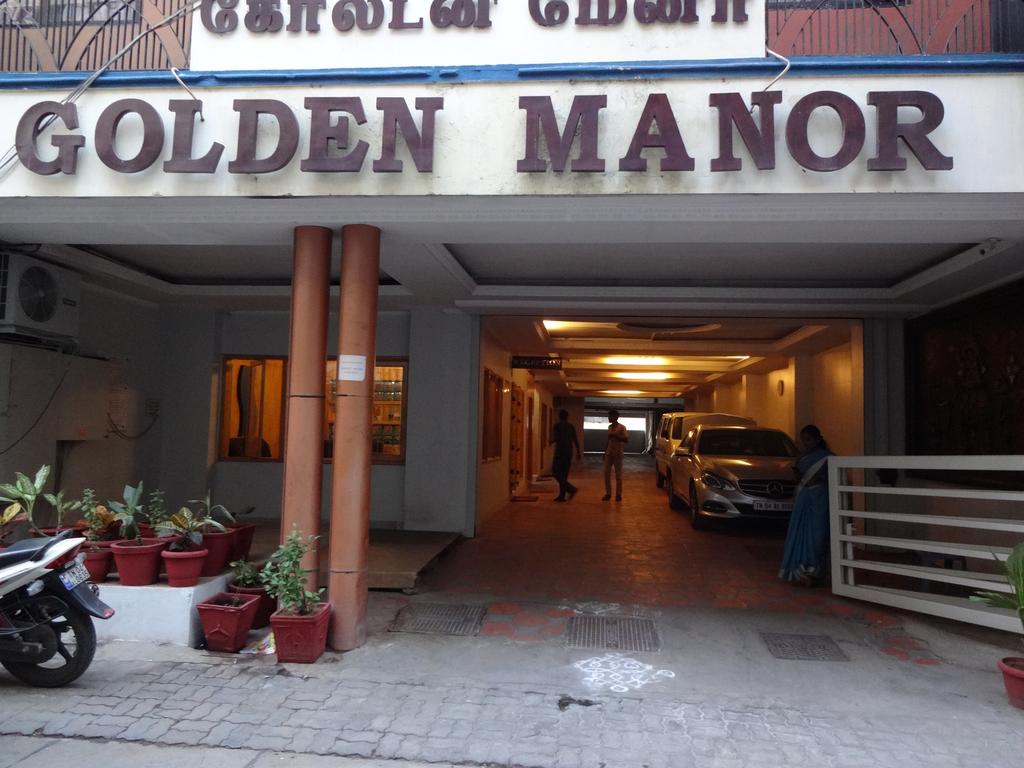 Golden Manor