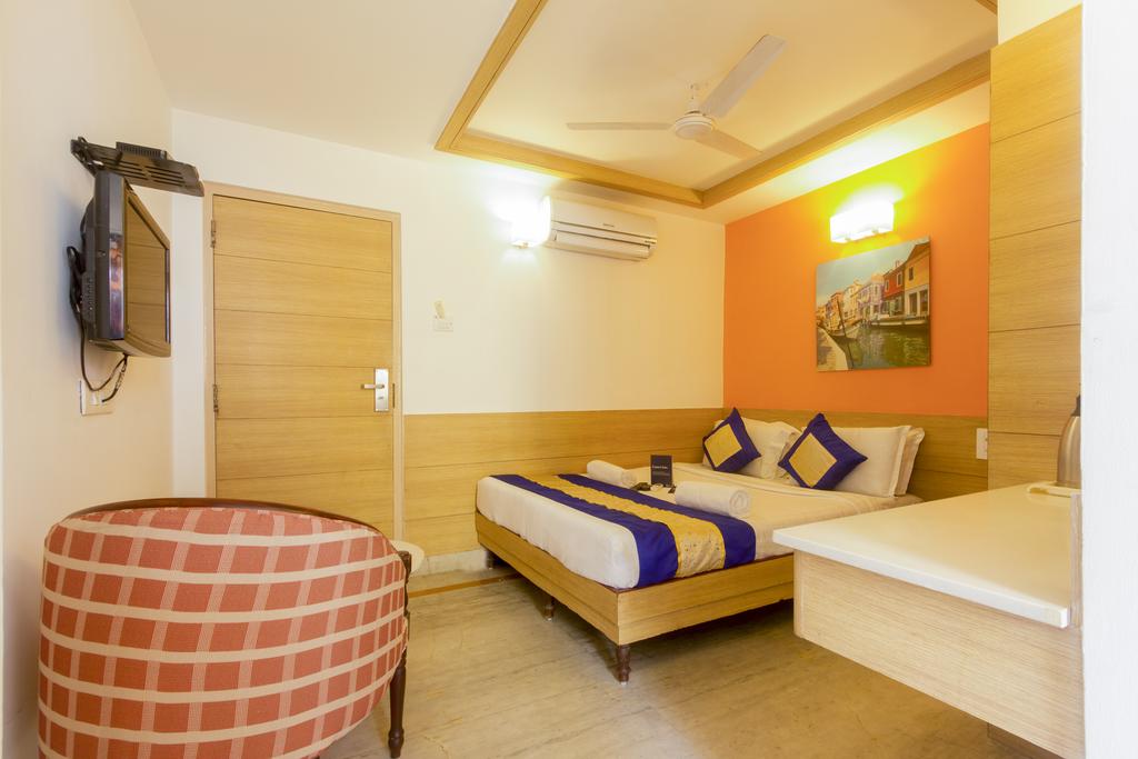 FabHotel Maple Tree Vadapalani