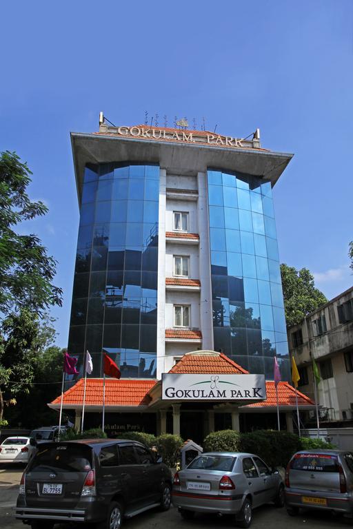 Hotel Gokulam Park