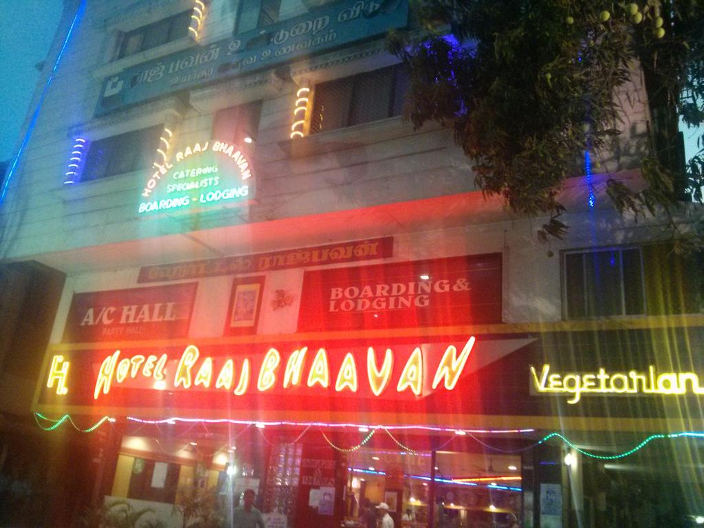 Hotel Raaj Bhaavan