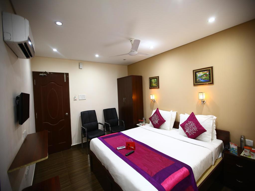 OYO Rooms Anna Nagar 11th main road