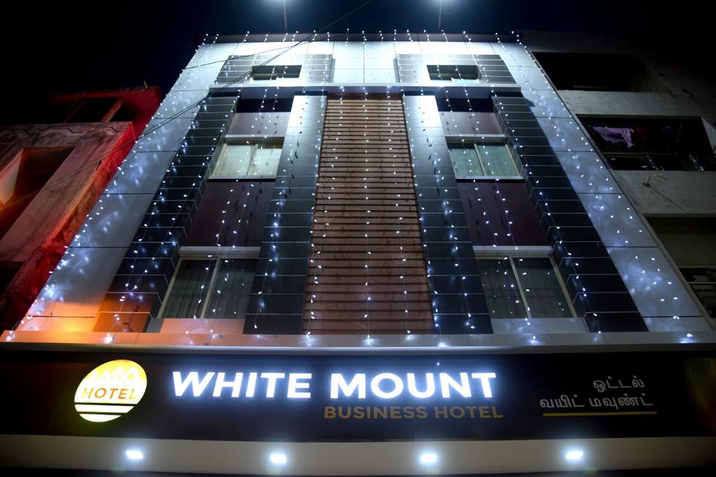 Hotel White Mount