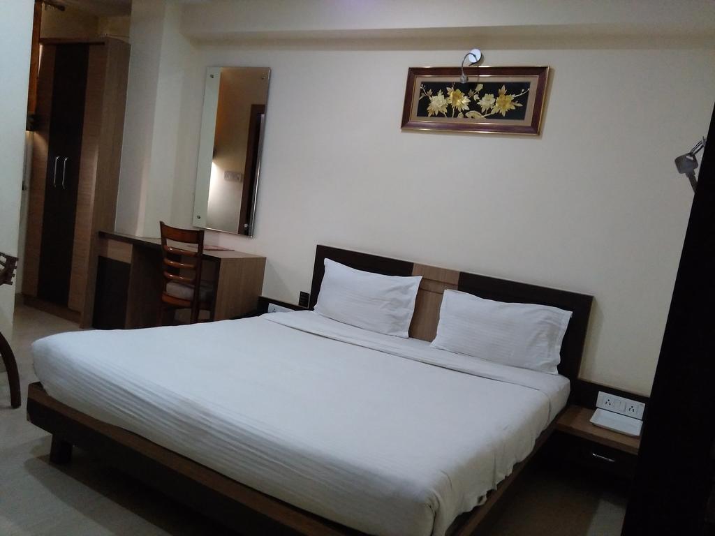 STARiHOTELS City Centre Gwalior