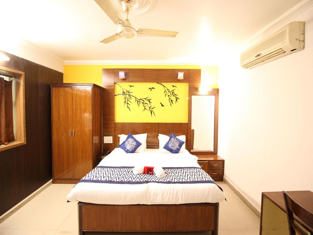 OYO Rooms Near Nagar Nigam Office