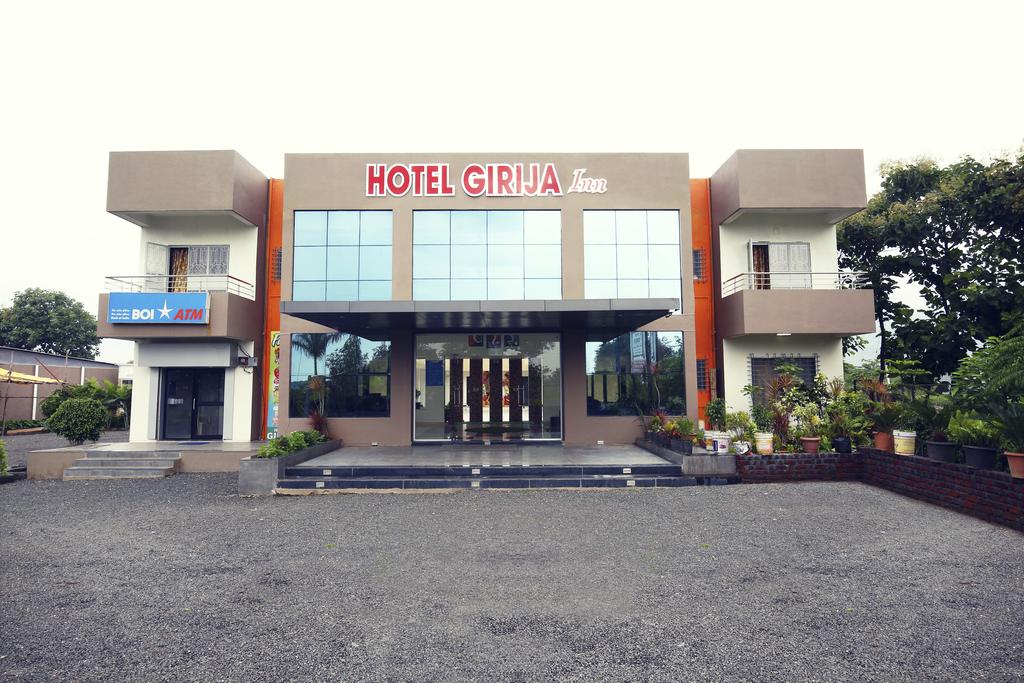 Hotel Girija