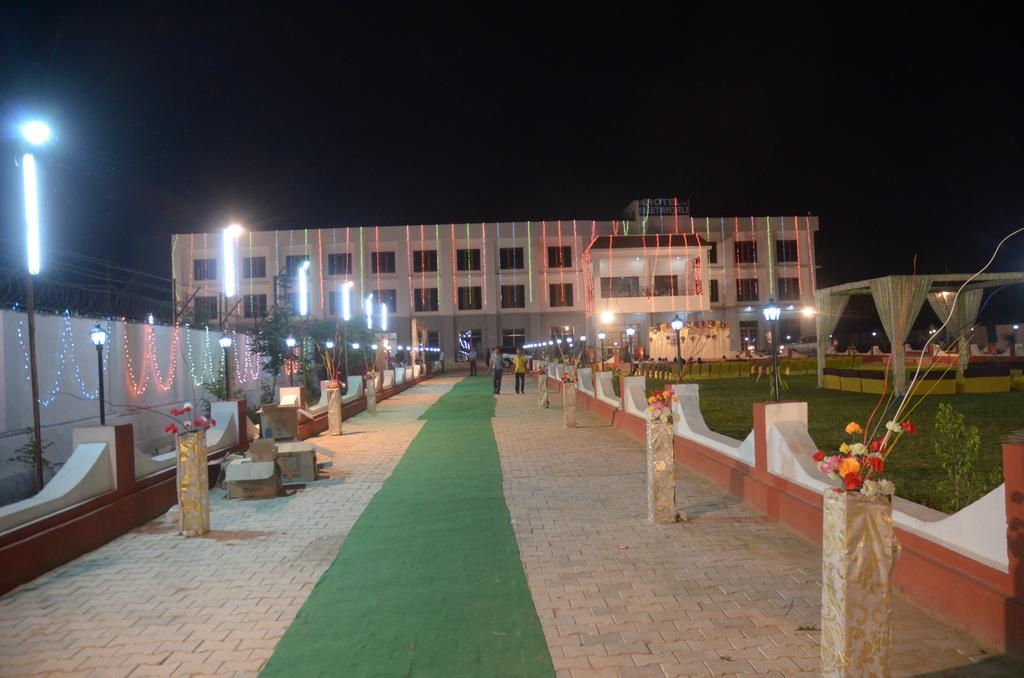 Geetanjali Hotel and Motel