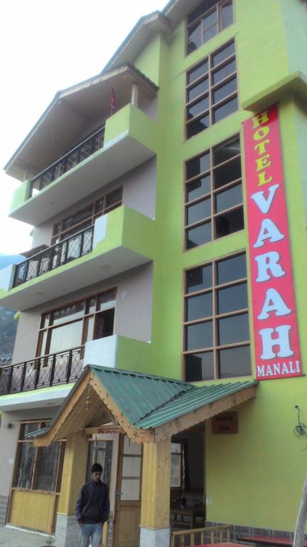 Hotel Varah Manali