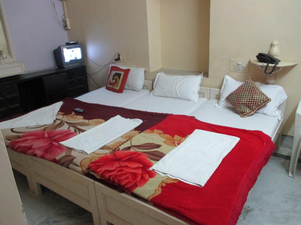 Hotel Payal Inn