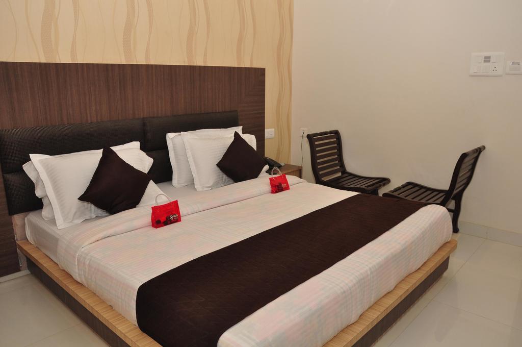 OYO Rooms Chheharta Road