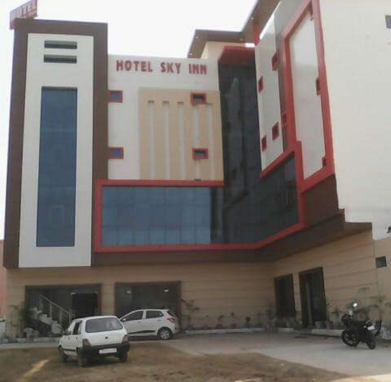 Hotel Sky Inn