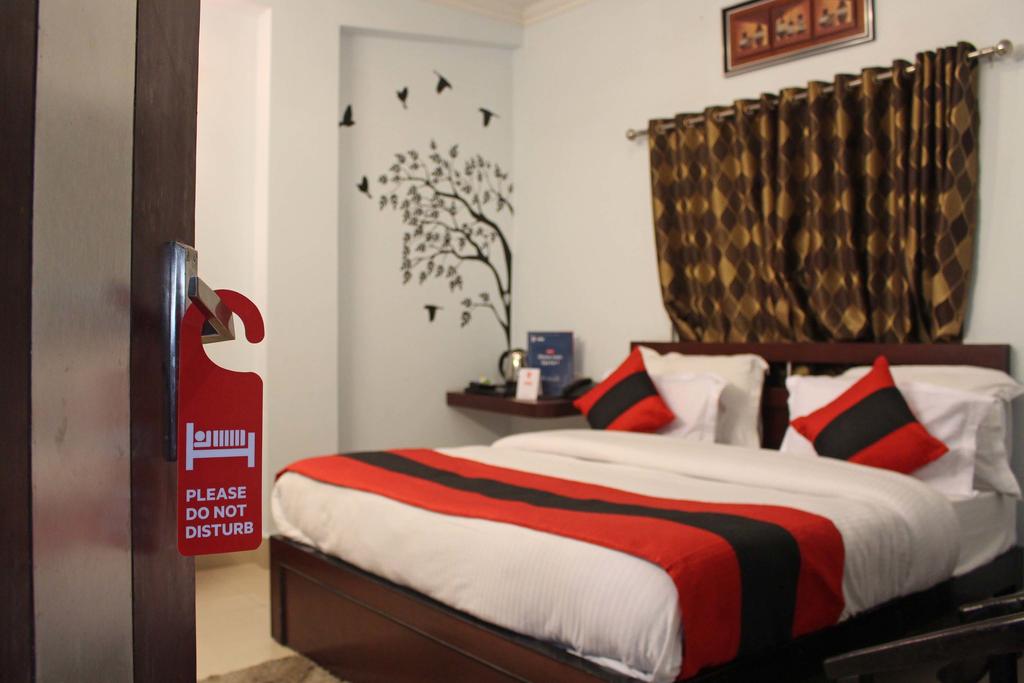 OYO Rooms Near Shankracharya Chowk