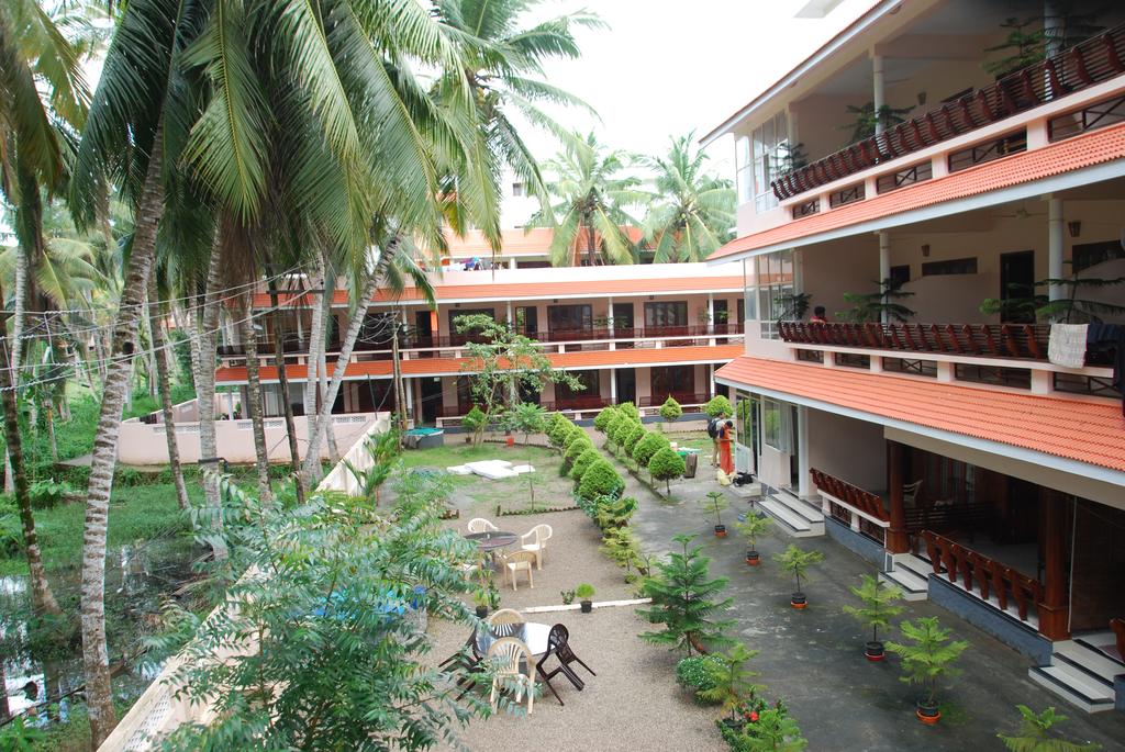 Hotel Coco Beach Kovalam