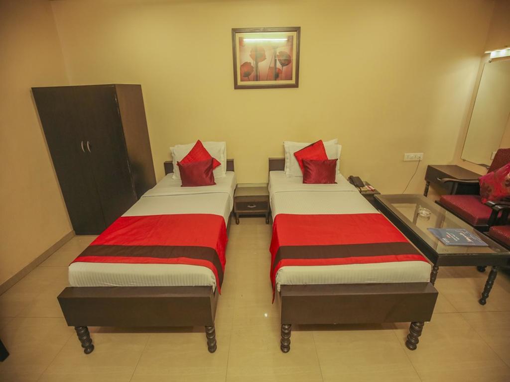 OYO Rooms Vastrapur Lake