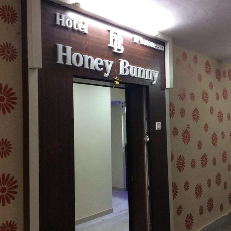 hotel honey bunny