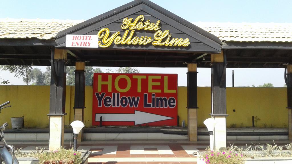 Hotel Yellow Lime