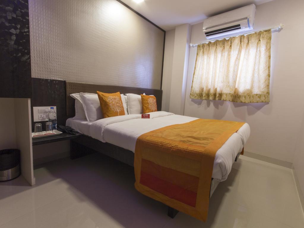 OYO Rooms LBS Marg BKC