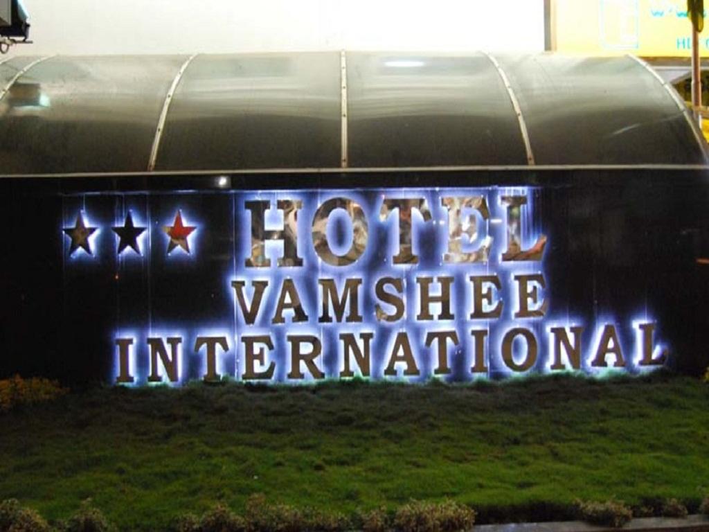 Hotel Vamshee International