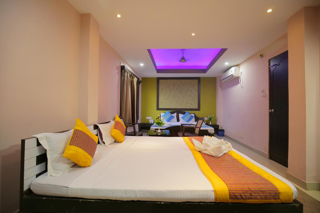 Hotel Pushpa - Berries Group of Hotels