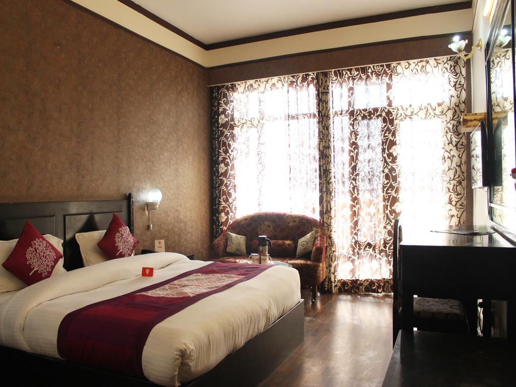 OYO Rooms Near Library Chowk